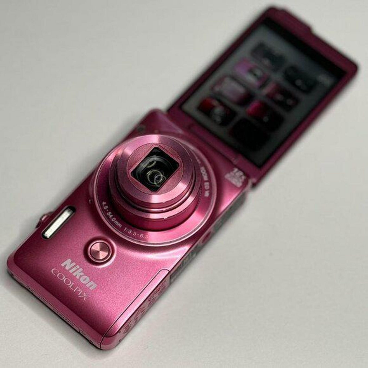Pre-Owend Nikon coolpix s6900 Digital Camera Bundle RARE