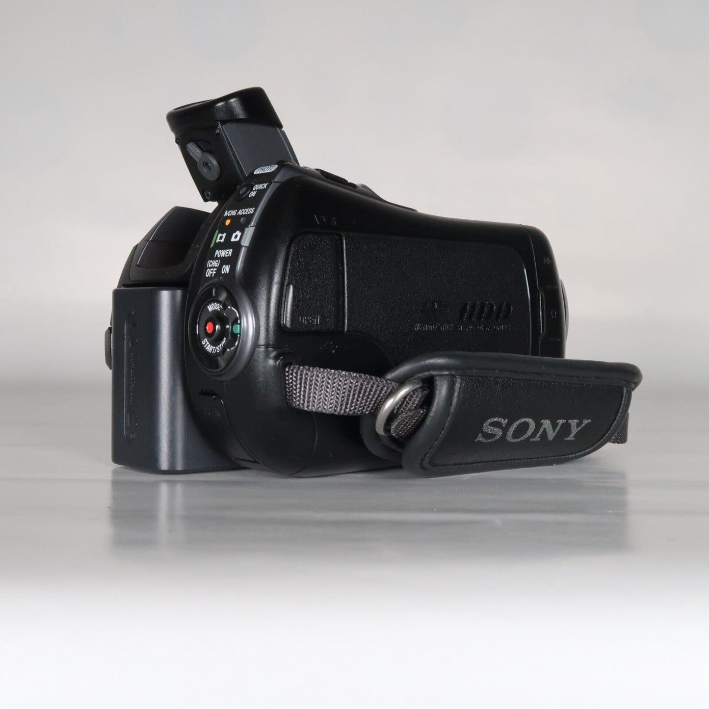 Pre-owned Sony HDR-SR12E Full HD AVCHD Handycam Camcorder – 120GB Internal Storage