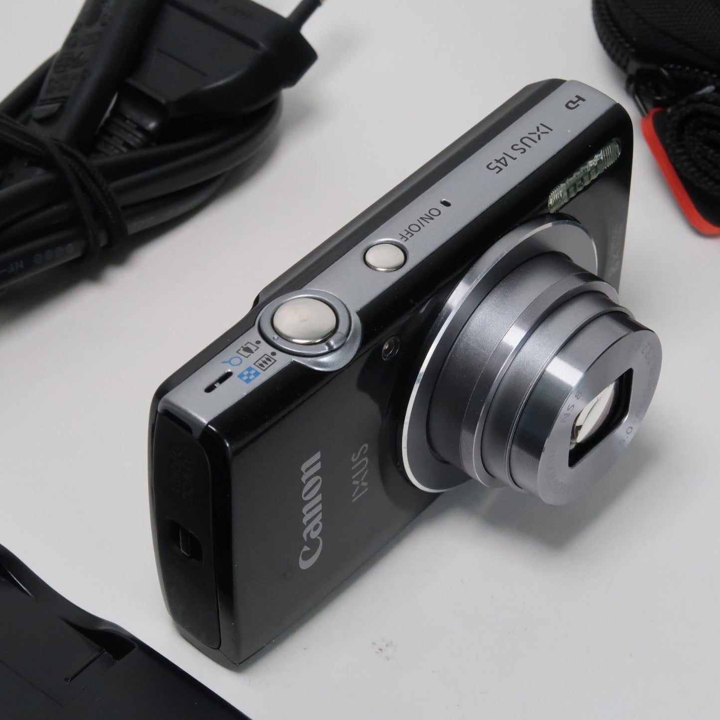 Pre-owned Canon IXUS 145 / ELPH 135 16.0MP Digital Camera Black – With SD Card 4GB & Case