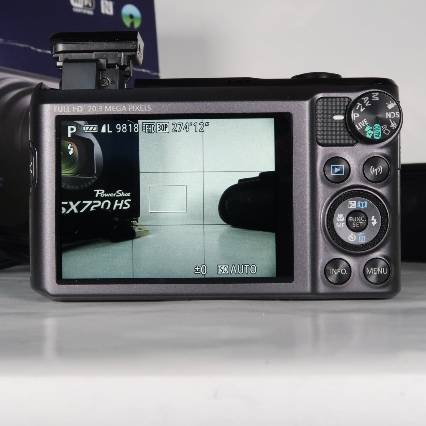 Pre-owned Canon PowerShot SX720 HS 20.3MP 40x Digital Camera Black + Case + 64GB SD Card