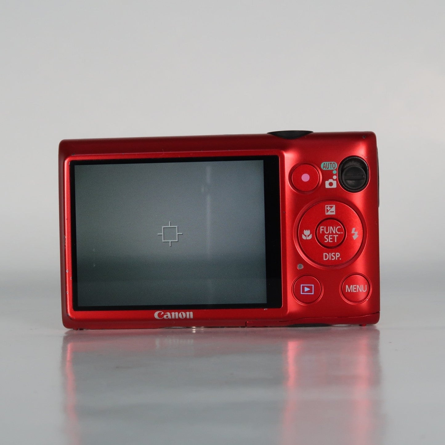 Pre-owned Canon IXUS 220 HS 12.1MP Digital Camera Red – Boxed Set