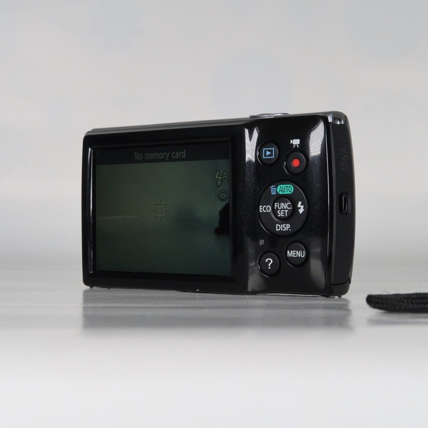 Pre-owned Canon IXUS 145 / ELPH 135 16.0MP Digital Camera Black – With SD Card 4GB & Case