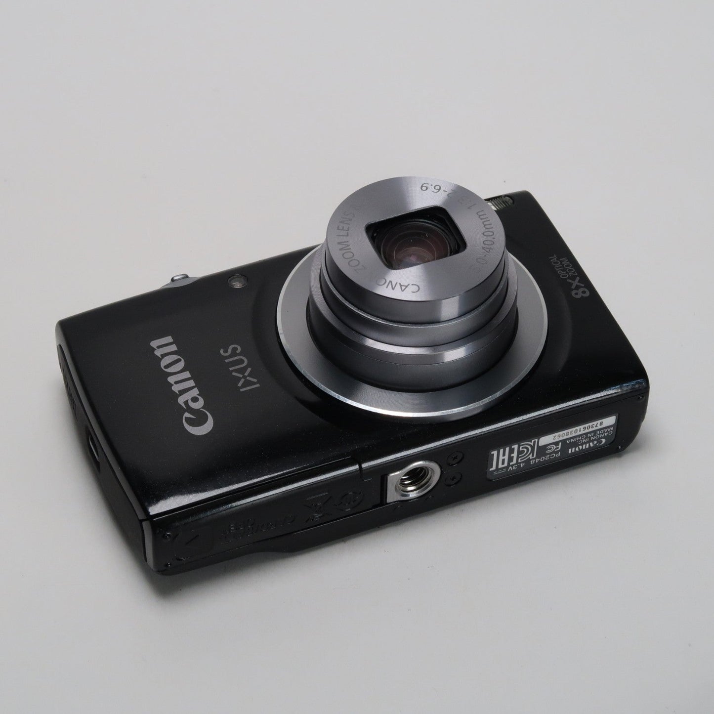Pre-owned Canon IXUS 145 / ELPH 135 16.0MP Digital Camera Black – With SD Card 4GB & Case