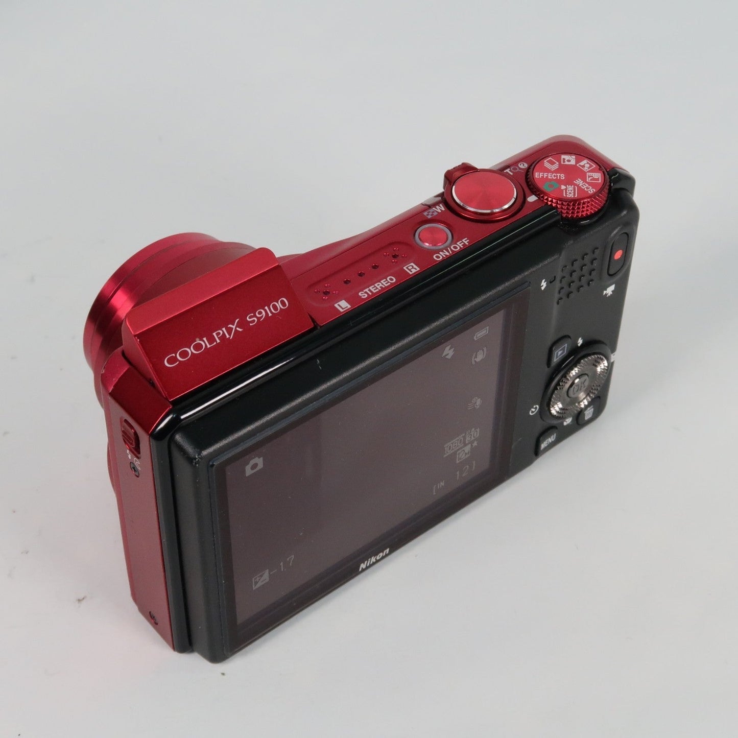 Pre-owned Nikon Coolpix S9100 12.1MP 18x Digital Camera Red, Case, SD Card – Very Good