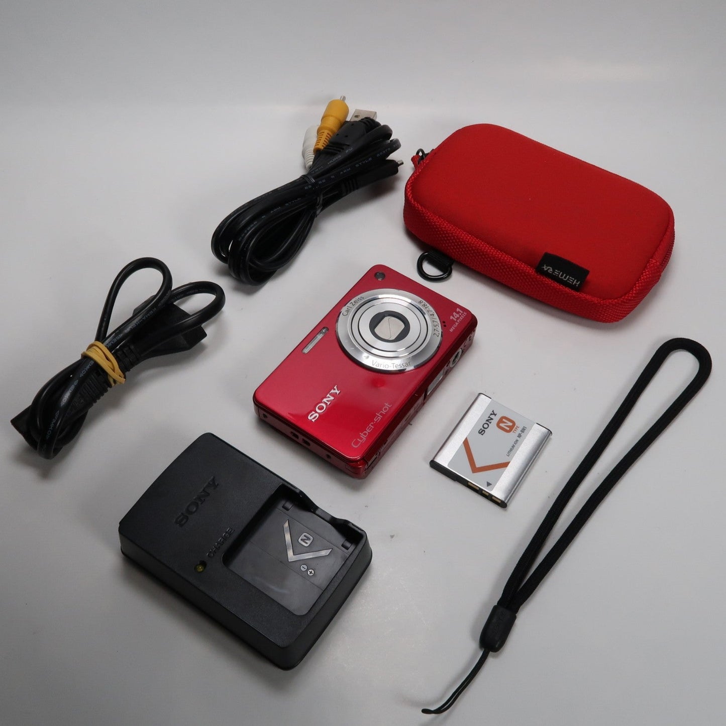 Pre-owned Sony Cybershot DSC-W560 14.1MP Digital Camera Red, Case – Excellent