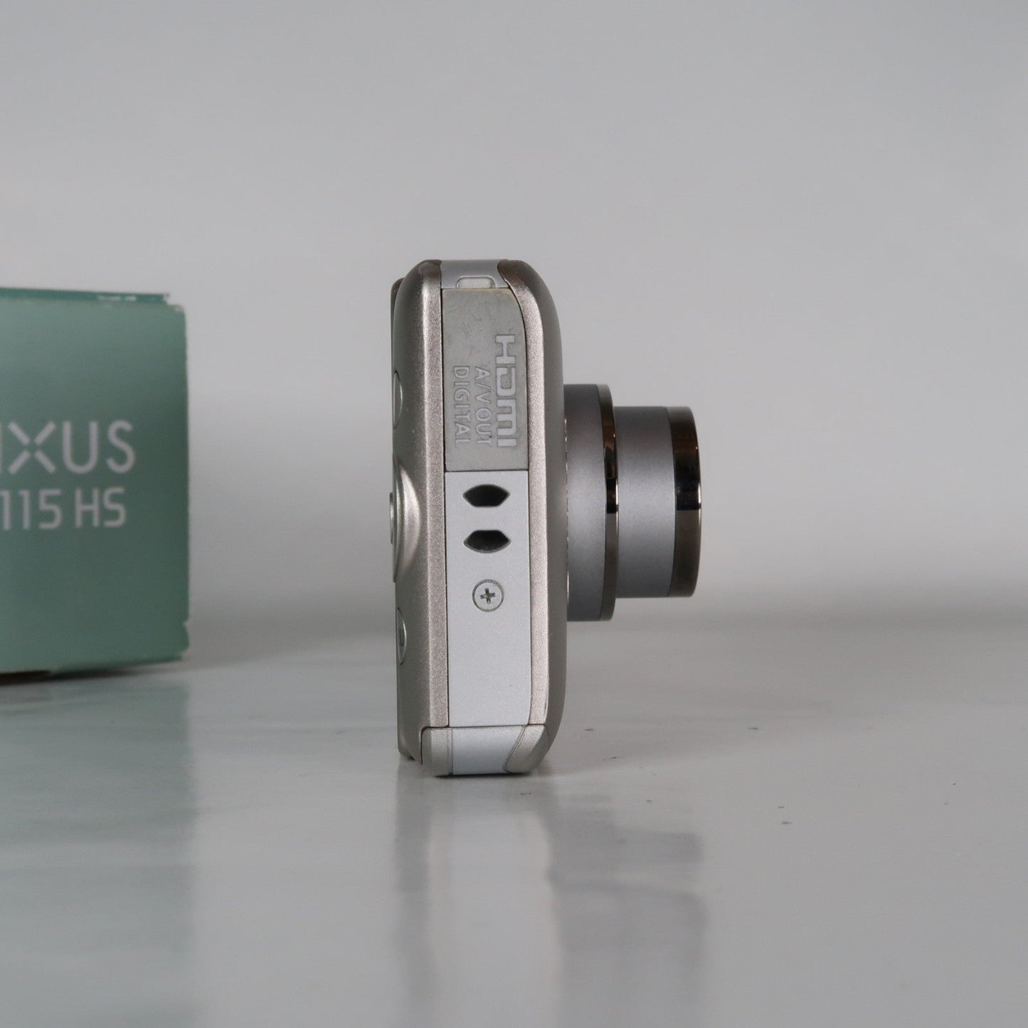 Pre-owned Canon IXUS 115 HS PowerShot ELPH 100 HS 12.1MP 4x Digital Camera Silver – Very Good Condition