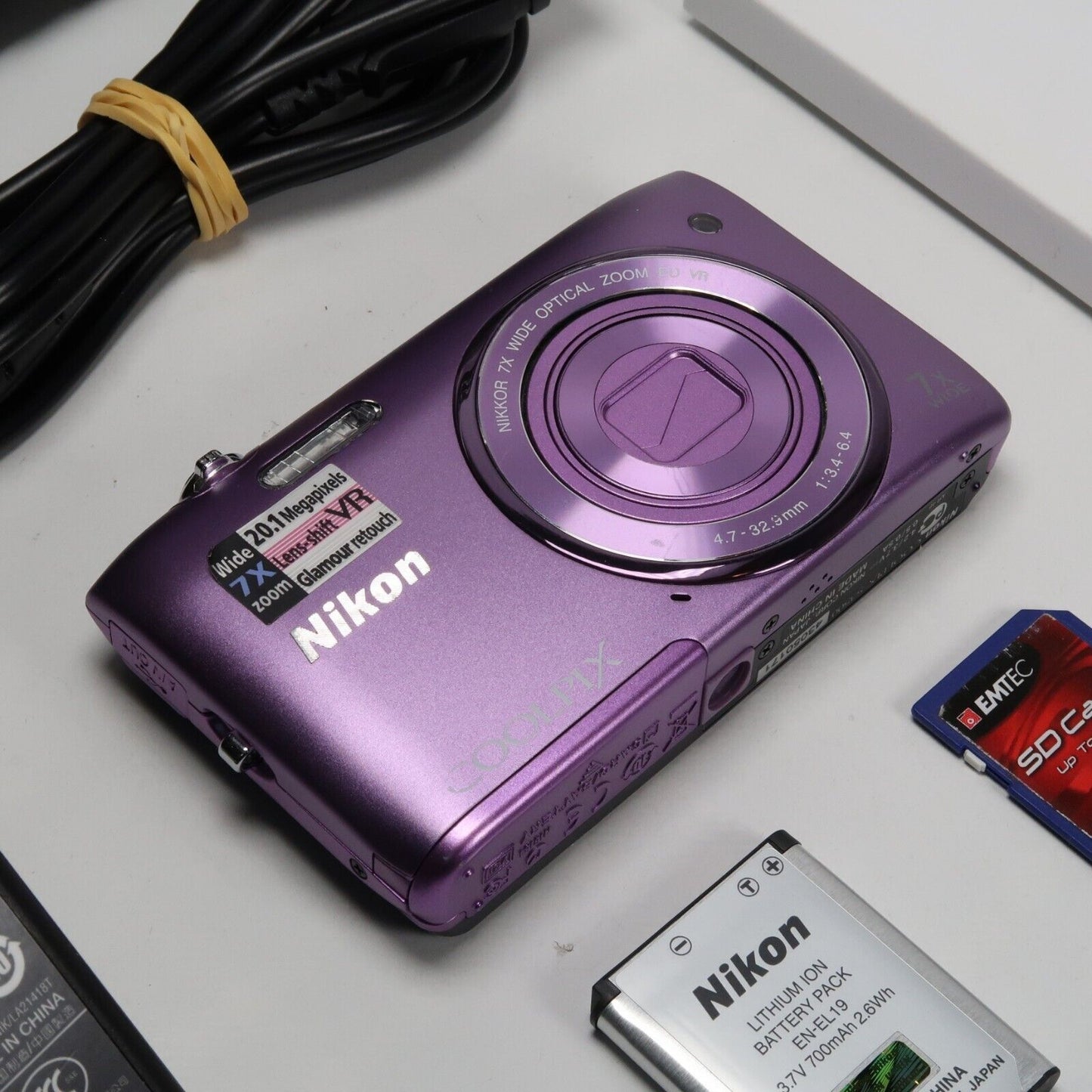 Pre-owned Nikon CoolPix S3500 20.1MP Digital Camera Purple – Mint Condition, Original Packaging