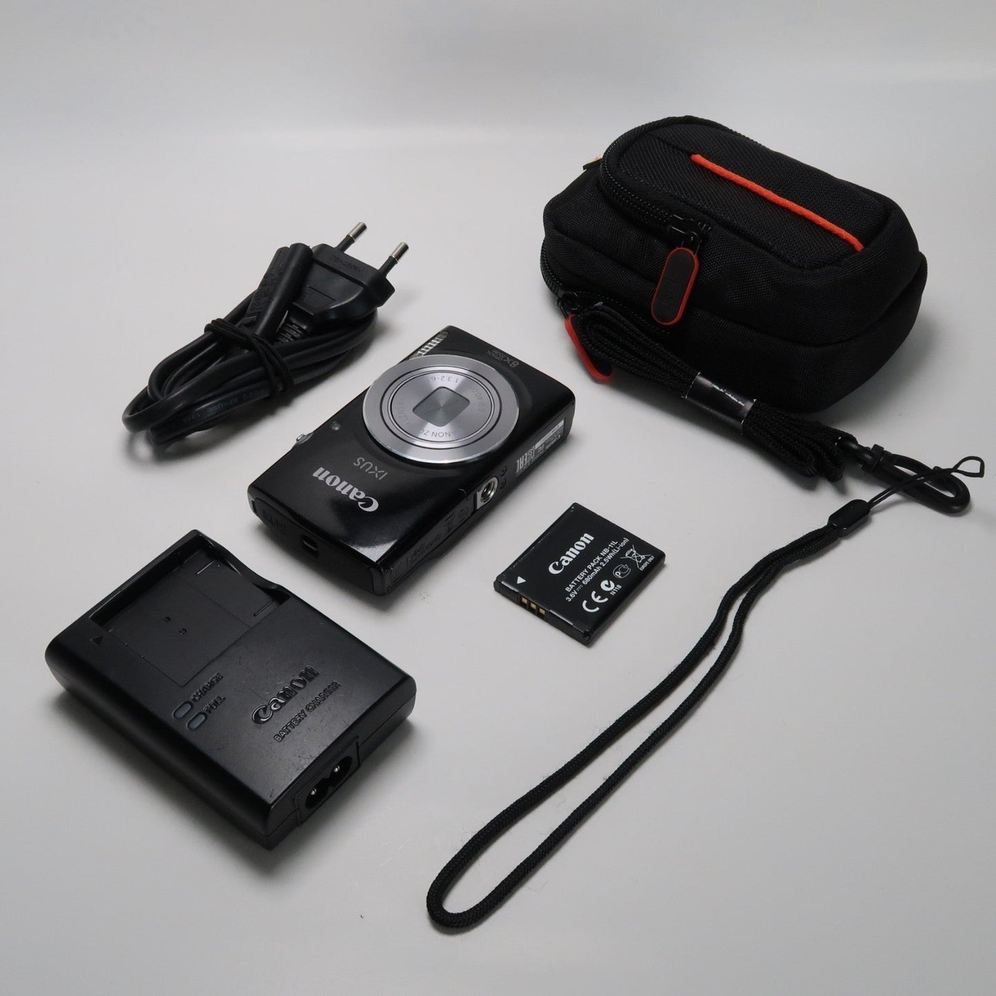 Pre-owned Canon IXUS 145 / ELPH 135 16.0MP Digital Camera Black – With SD Card 4GB & Case