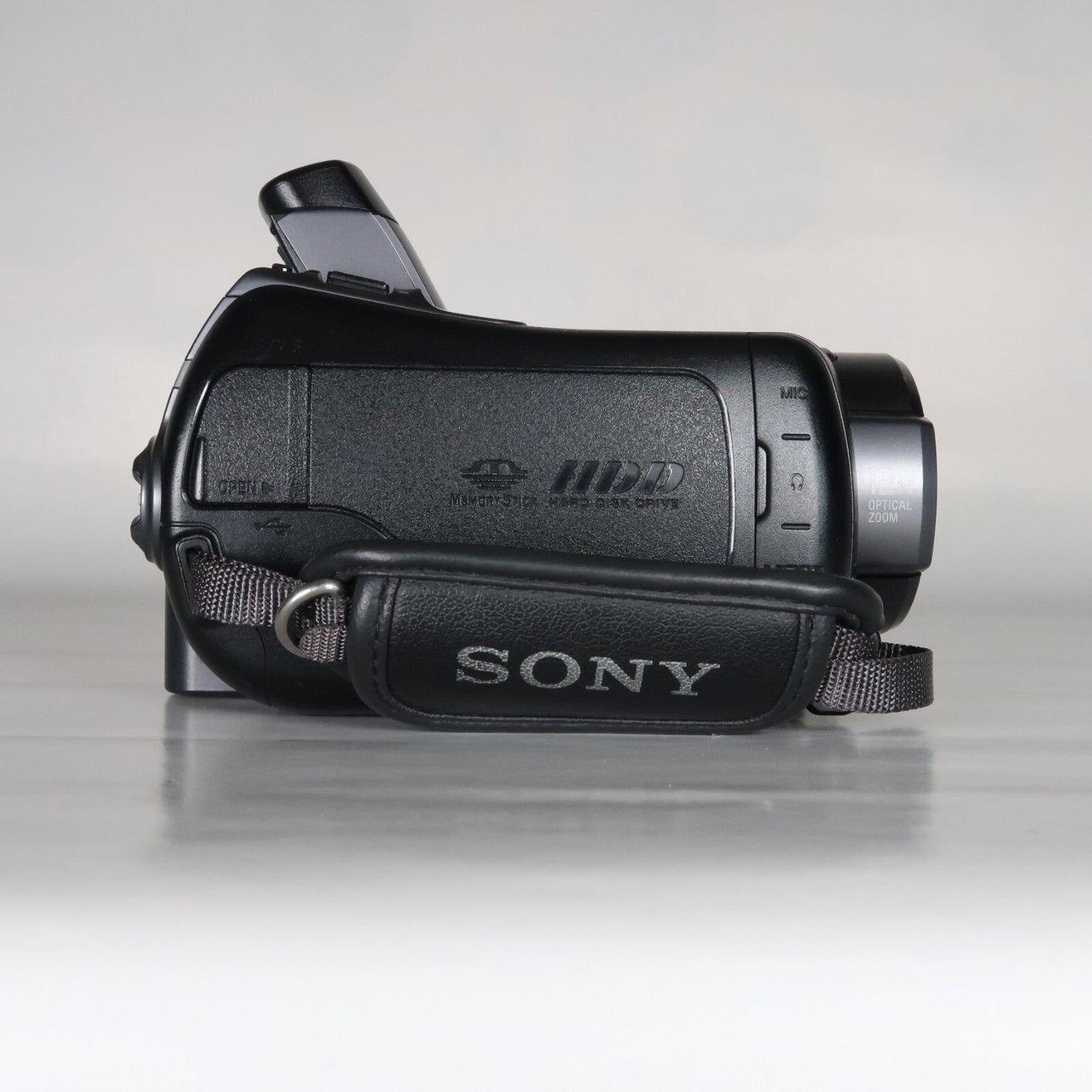 Pre-owned Sony HDR-SR12E Full HD AVCHD Handycam Camcorder – 120GB Internal Storage