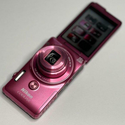 Pre-Owend Nikon coolpix s6900 Digital Camera Bundle RARE