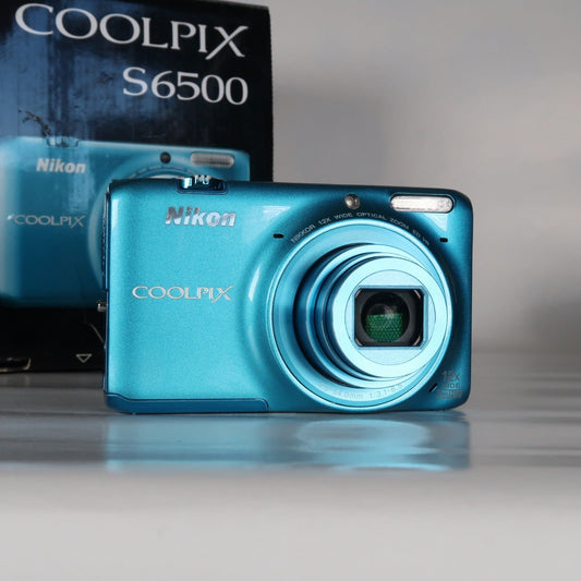 Pre-owned Nikon Coolpix S6500 16.0MP Compact Digital Camera – Blue, Complete Kit – Tested