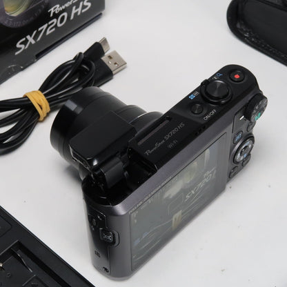 Pre-owned Canon PowerShot SX720 HS 20.3MP 40x Digital Camera Black + Case + 64GB SD Card
