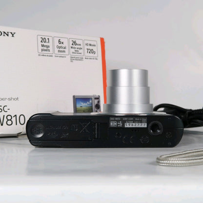 Pre-owned Bundle Digital Camera – Canon IXUS 185 + Sony Cyber-shot DSC-W810