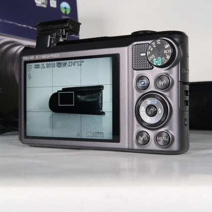 Pre-owned Canon PowerShot SX720 HS 20.3MP 40x Digital Camera Black + Case + 64GB SD Card