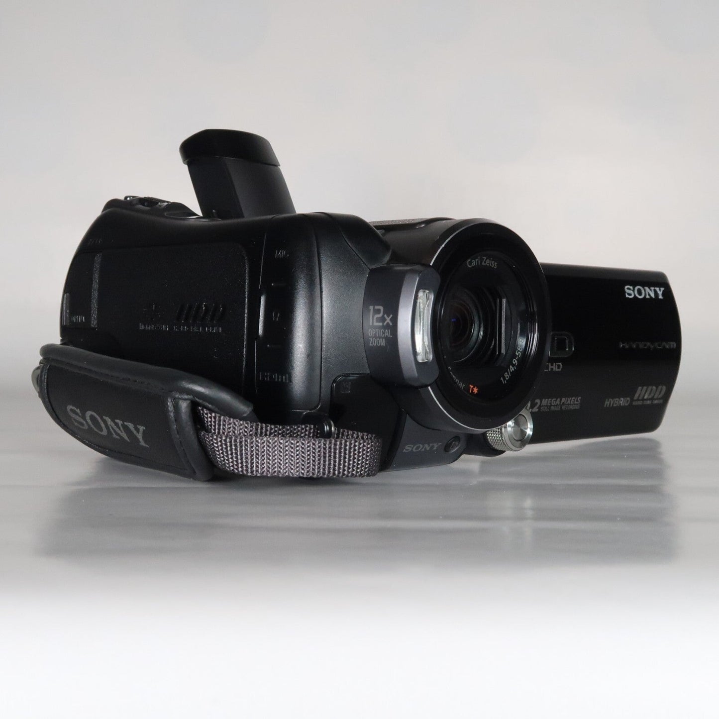Pre-owned Sony HDR-SR12E Full HD AVCHD Handycam Camcorder – 120GB Internal Storage
